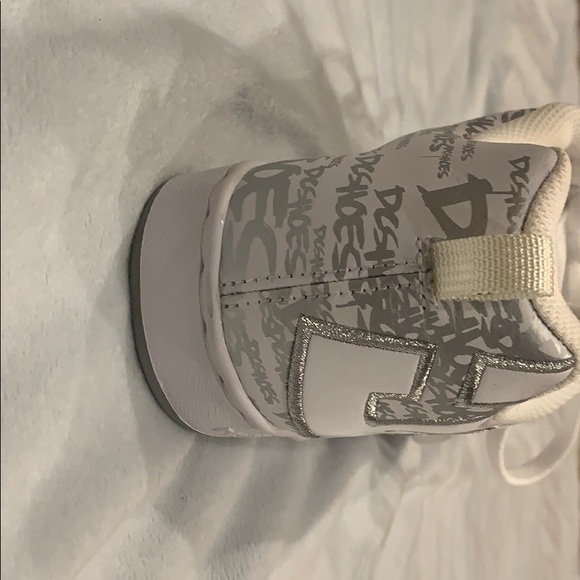 *Brand New in Box Dc Shoes* - Picture 3 of 6